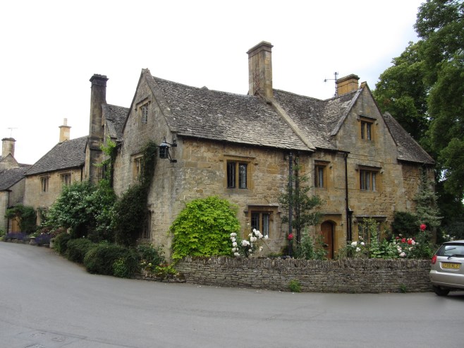 More Cottages in Stanton UK