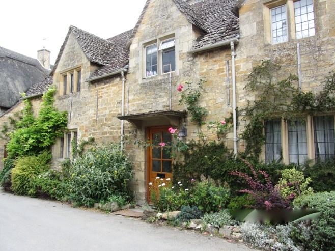 The Cottage Look in Stanton UK