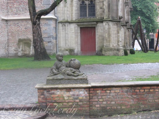 Tiny Statuaries Everywhere Along Our Path