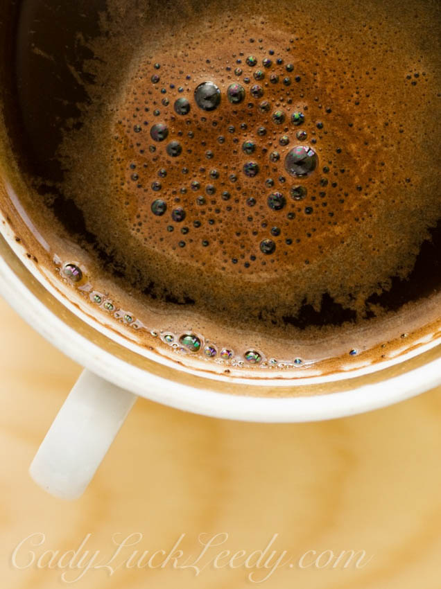 Bubbles in Coffee 