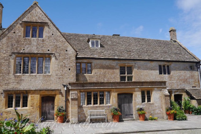 A Few Doors to be Seen Here!